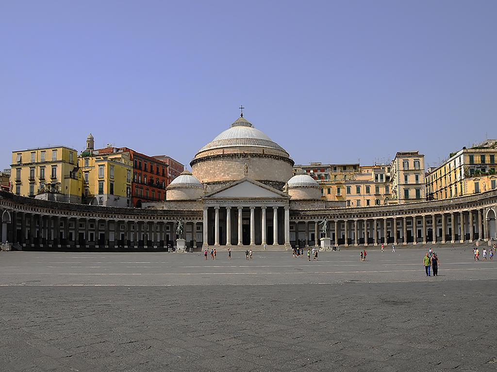 La Piazza Al Vomero Napels Buitenkant foto